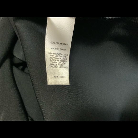 Ladies Dress - Picture 4 of 4